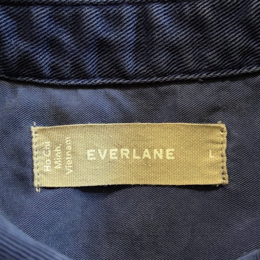 Everlane Button Up Shirt Womens L Blue 3/4 Sleeve Boxy Preppy Classic Minimalist - Picture 4 of 7